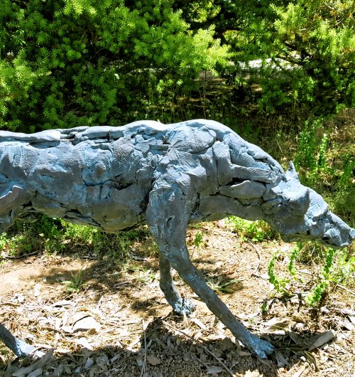 Picture of wolf sculpture